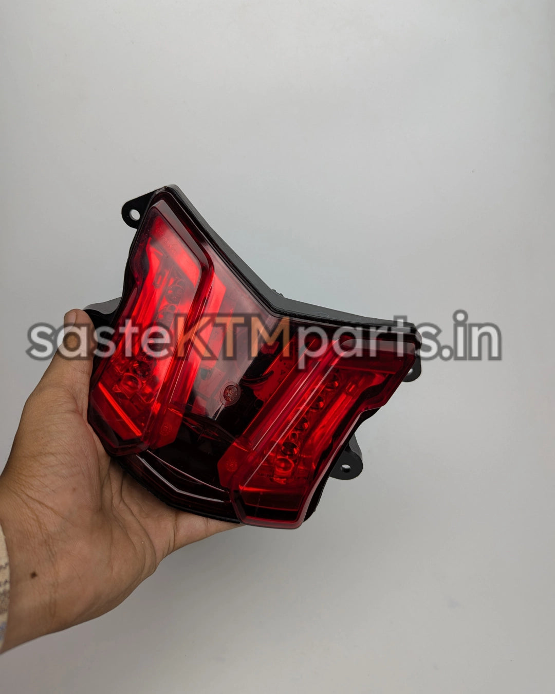 TAIL LIGHT - Bajaj Dominar - JF401022 / DT401021