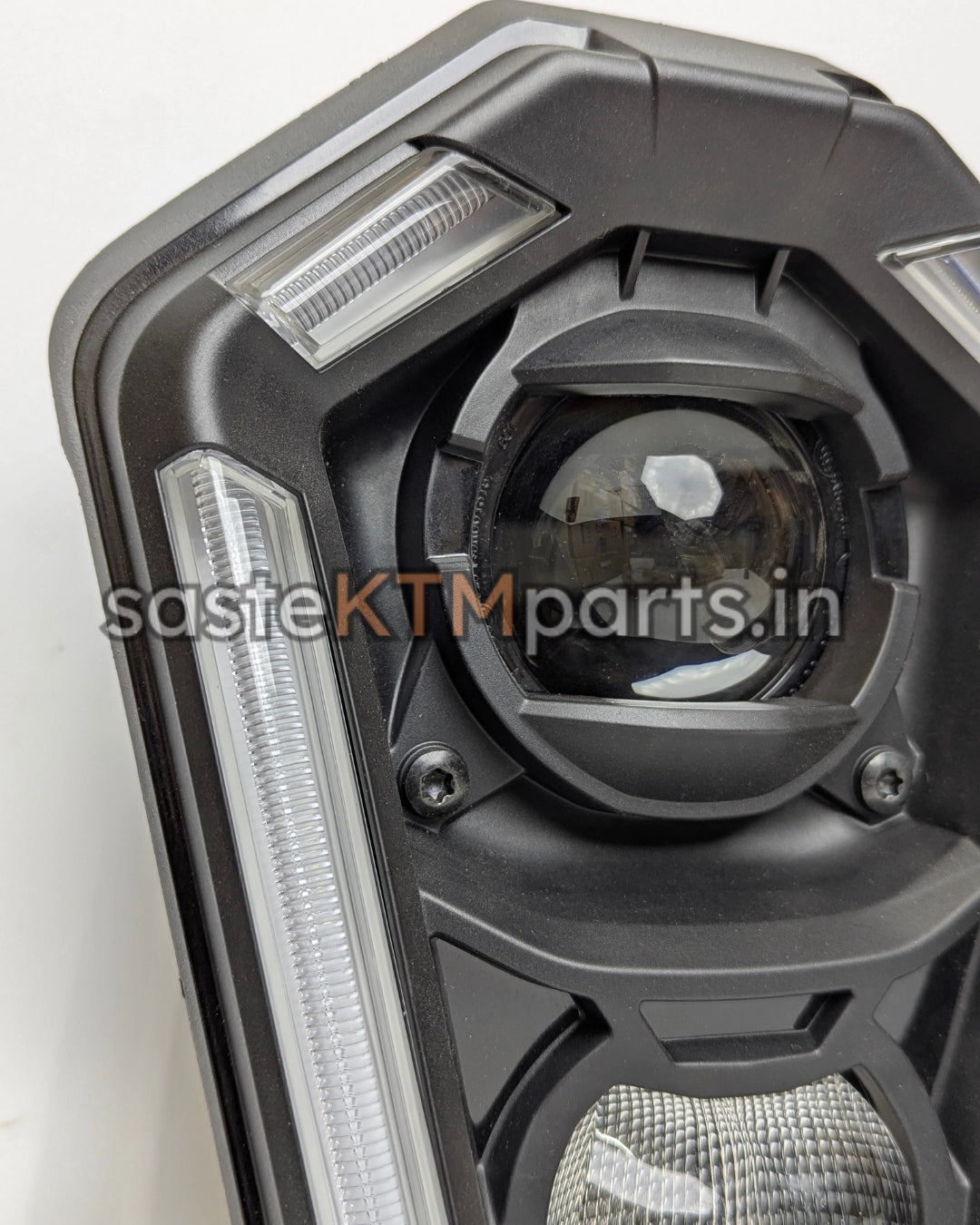 ADVENTURE 390 Headlight GEN 2 - JG401056