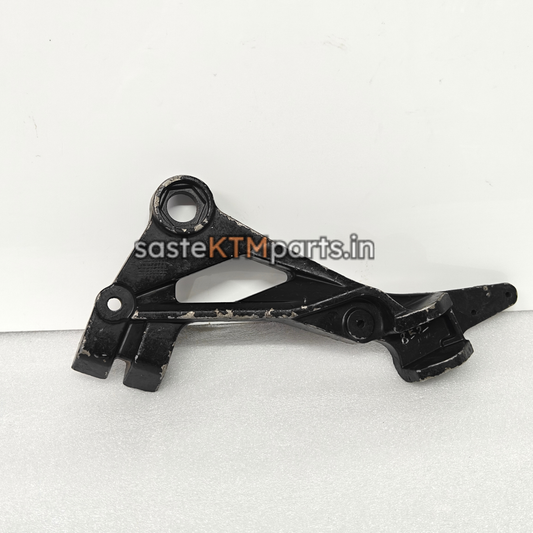 STEP HOLDER LEFT-RC 2ND GEN MOTOGP EDITION-56JY3X33
