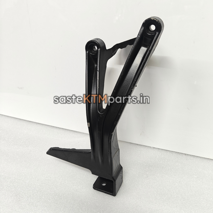 STEP HOLDER PILLION RIGHT-RC GEN1-JY113007