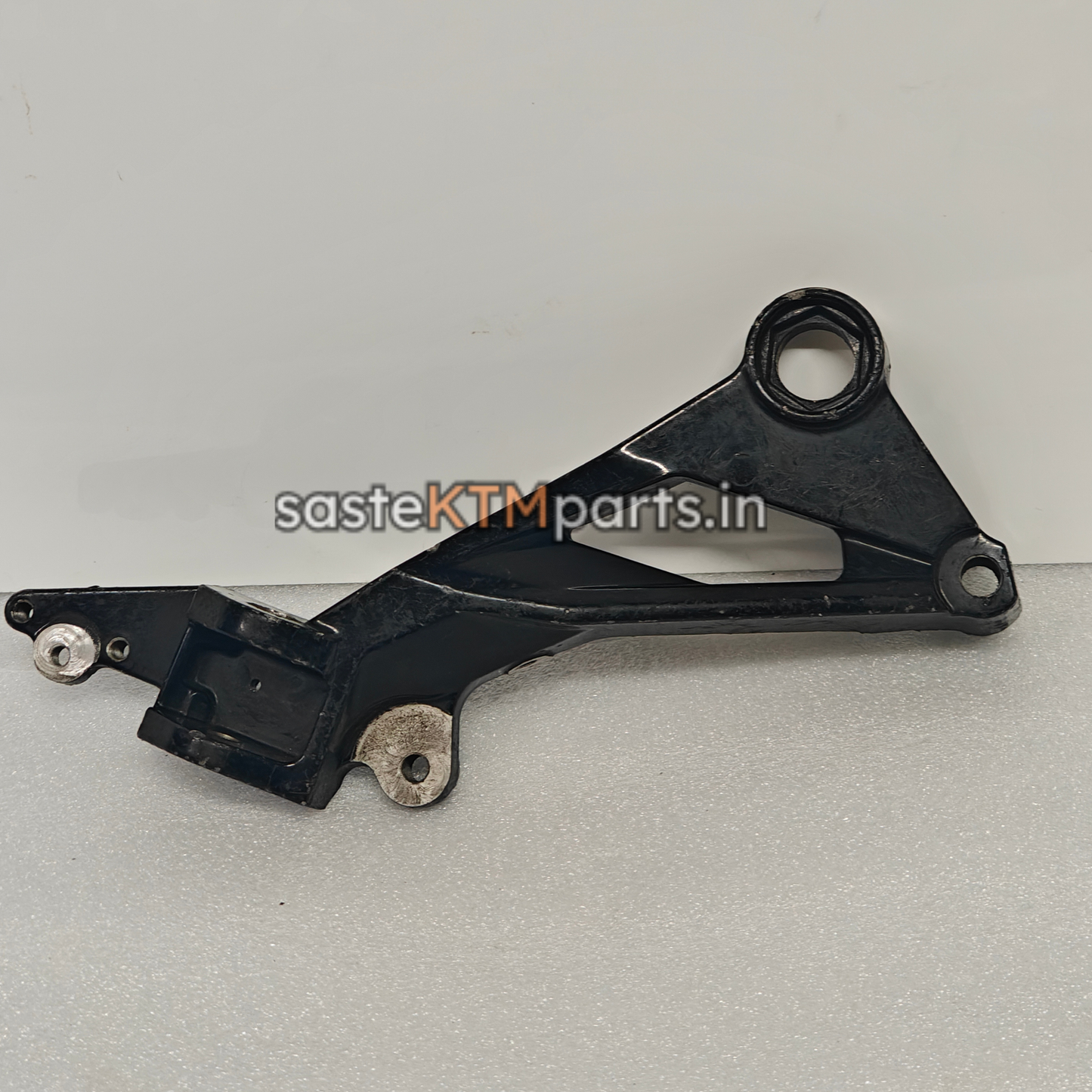 STEP HOLDER RIGHT-RC 2ND GEN MOTOGP EDITION-56JY3Y33