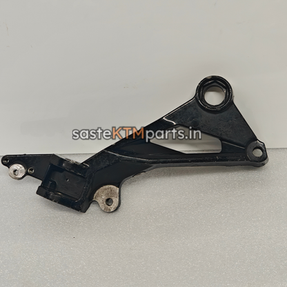 STEP HOLDER RIGHT-RC 2ND GEN MOTOGP EDITION-56JY3Y33