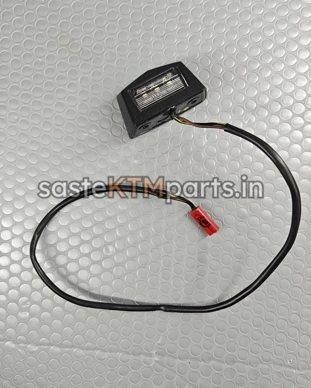 NUMBER PLATE LIGHT REAR- JG401006