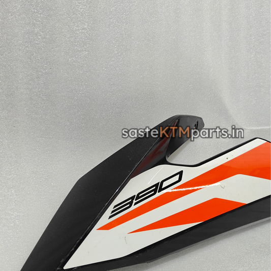 TANK PANNEL LEFT ADVENTURE 390 GEN1 [GLOSSY BLACK]