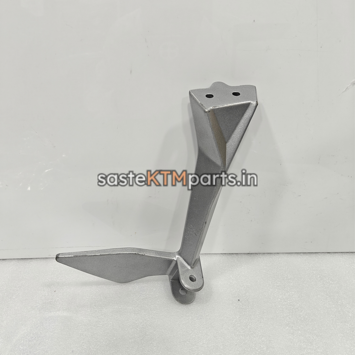 STEP HOLDER PILLION RIGHT- DUKE GEN1 125/200/390 -JG113029 AFTERMARKET