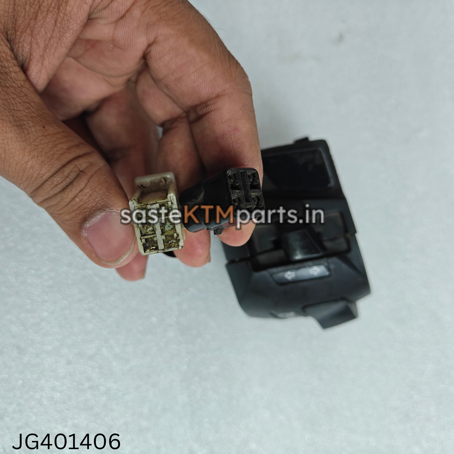CONTROL SWITCH LEFT -JG401406