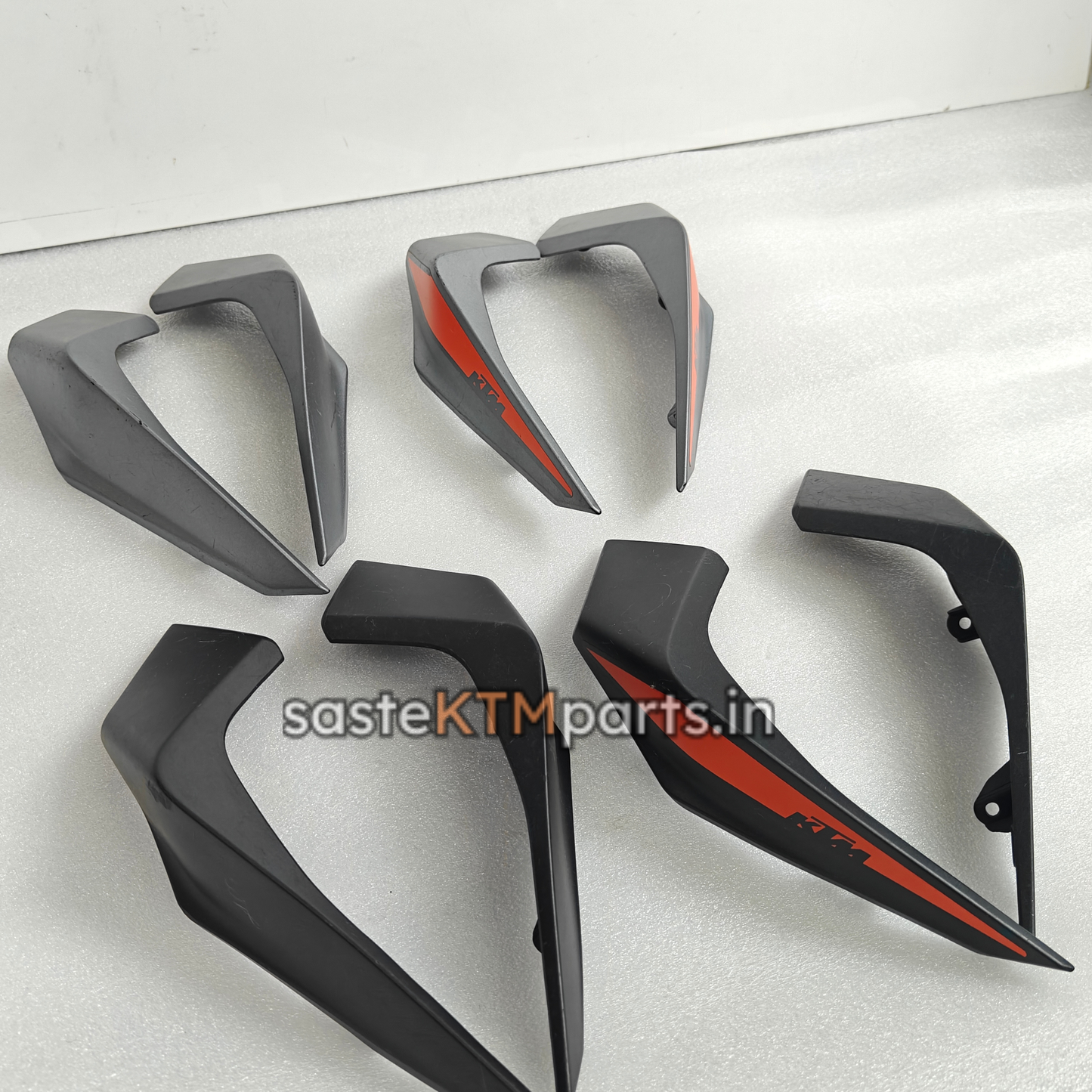 SIDE MASK DUKE 390 [LED HEADLIGHT]