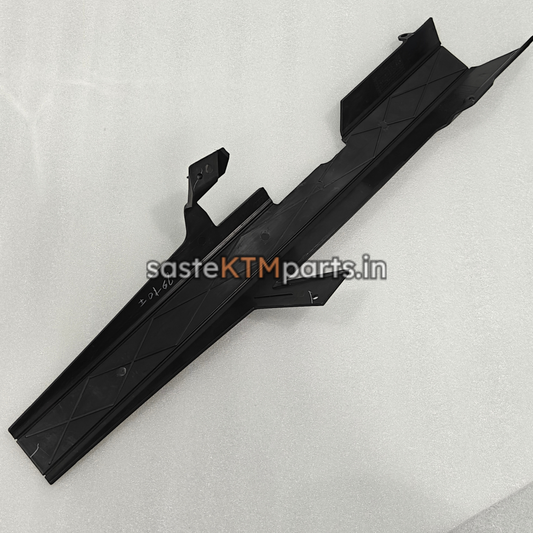 CHAIN COVER -DUKE 125/200/390 FOR DUKE GEN 1 JG181210 [OPEN BOX]