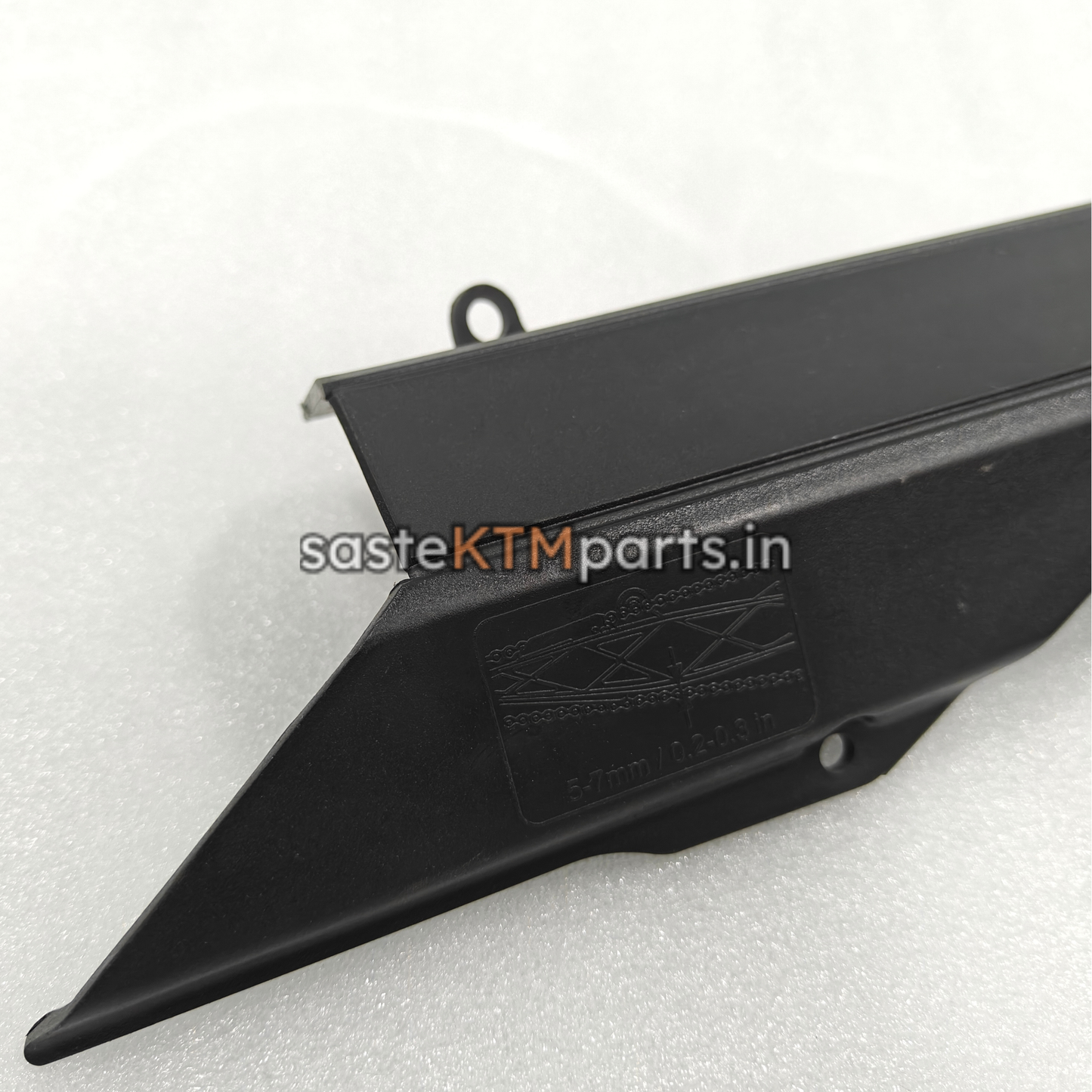 CHAIN COVER -DUKE 125/200/390 FOR DUKE GEN 1 JG181210 [OPEN BOX]