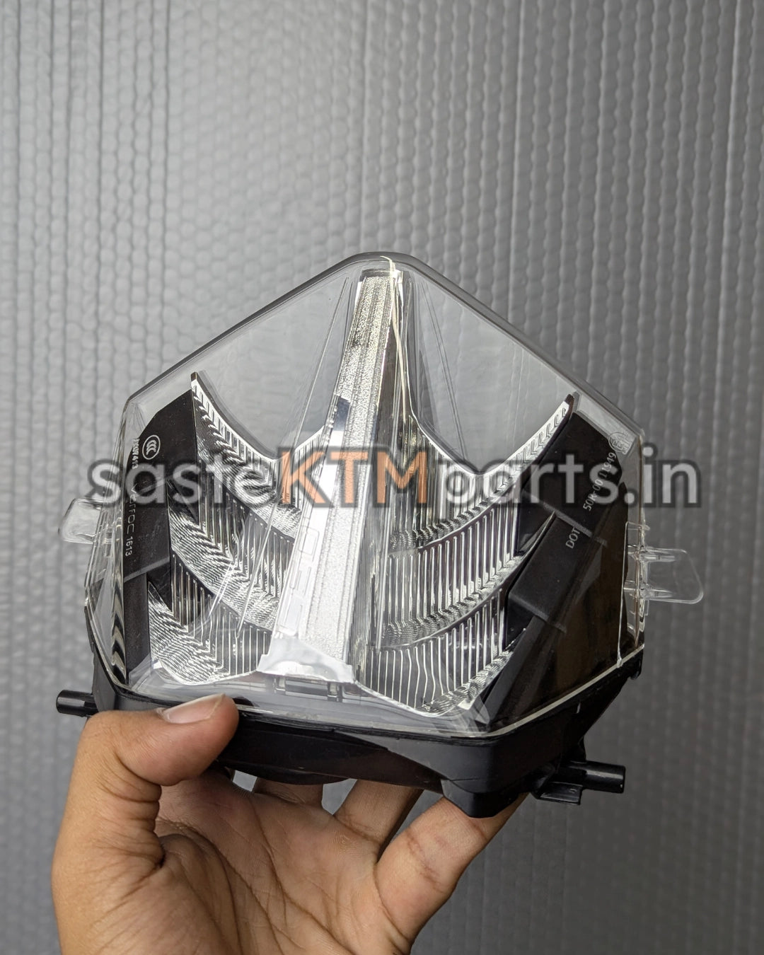 Tail Light - Duke Gen 2 - Duke 250 / 390 / 200 BS6 - JP401001