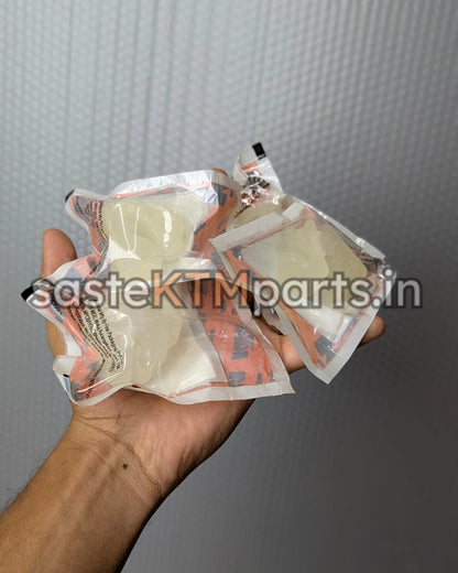 REAR WHEEL DAMPER KIT - WHITE - PACK OF 6 RUBBERS JU131222