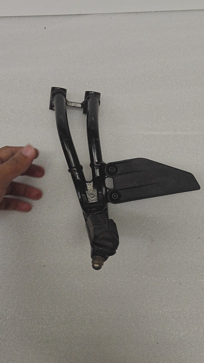 STEP HOLDER PILLION LEFT -JP113006