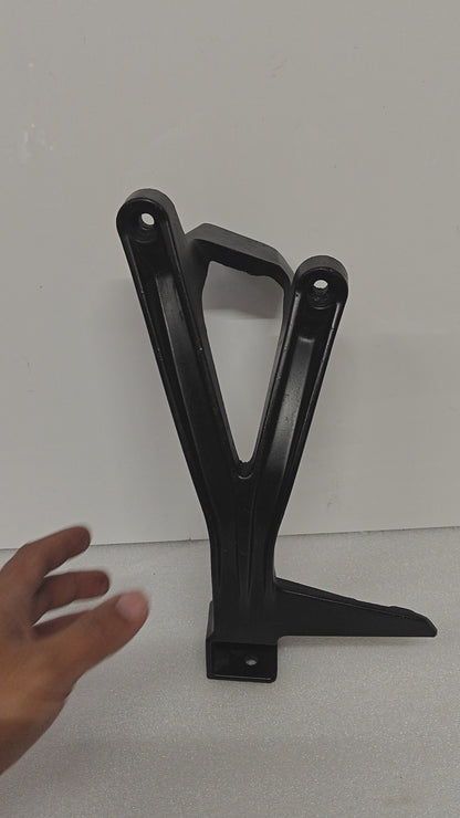 STEP HOLDER PILLION LEFT -RC GEN1-JY113006